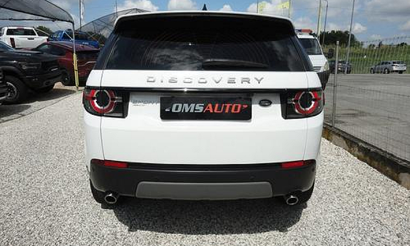 Land Rover Discovery...