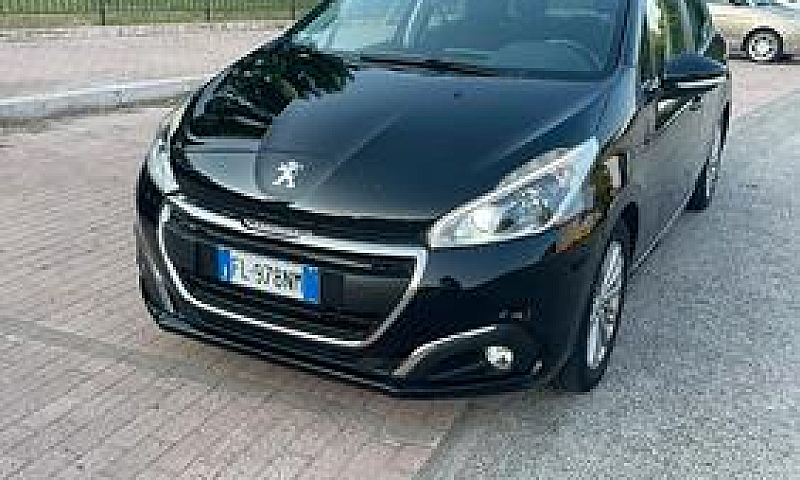 Peugeot 208 Puretech...