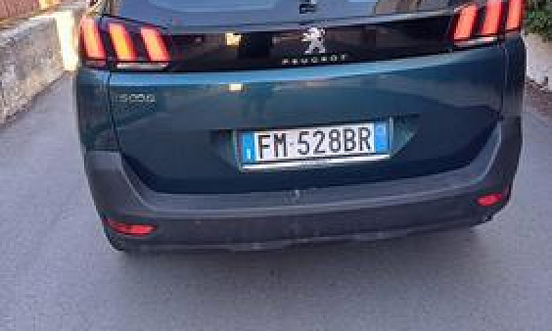 Peugeot 5008 1.6 Blu...