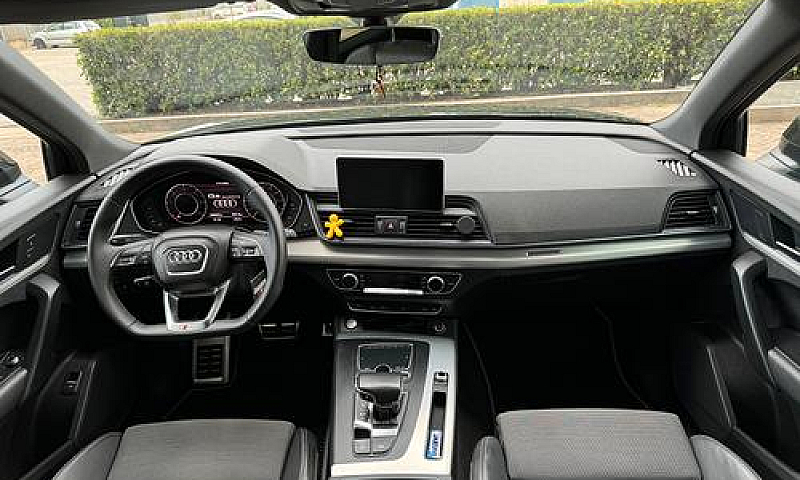Audi Q5...