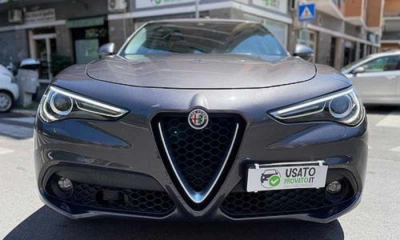 Alfa Romeo Stelvio 2...