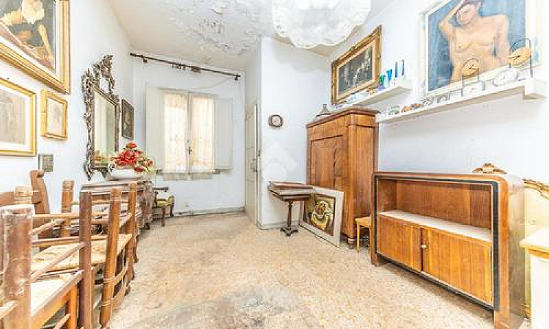 4 Locali A Frascati...