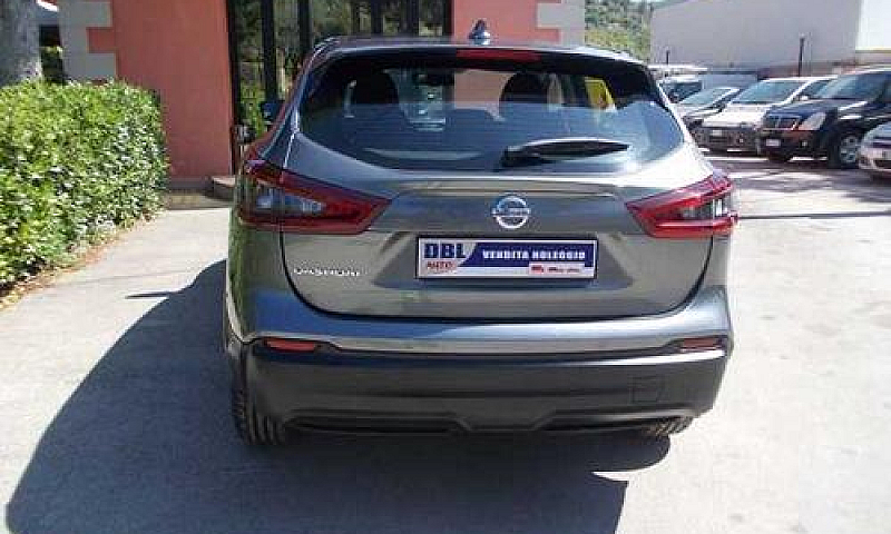 Nissan Qashqai 1.5 D...