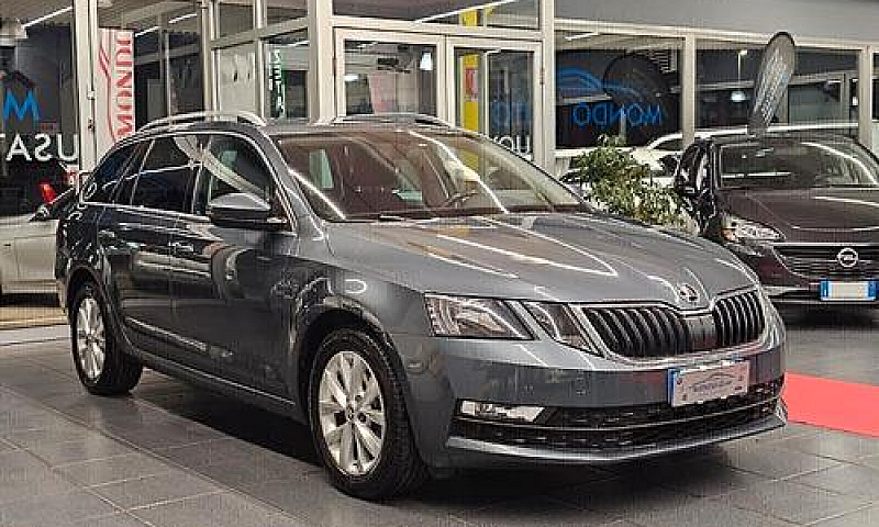 Skoda Octavia Sw 1.6...