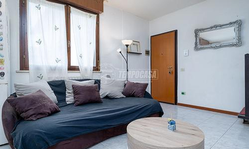 Trilocale Con Garage...
