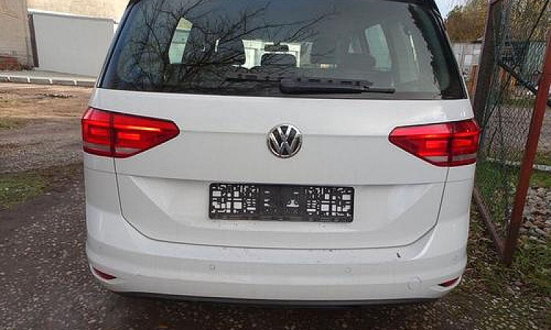 Volkswagen Touran - ...