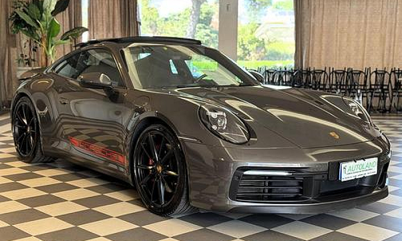 Porsche 992 Carrera ...
