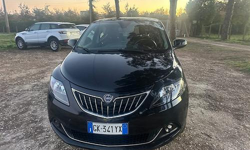Lancia Ypsilon 1.0 F...