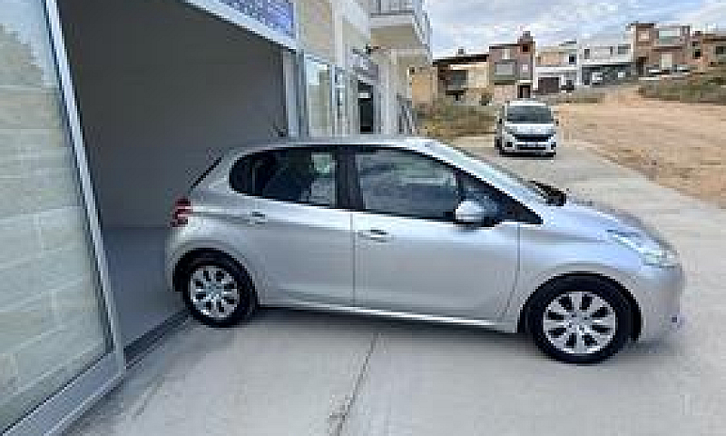 Peugeot 208 Bluehdi ...