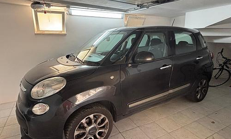 Vengo Auto Fiat 500L...