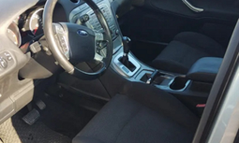 Ford S-Max...