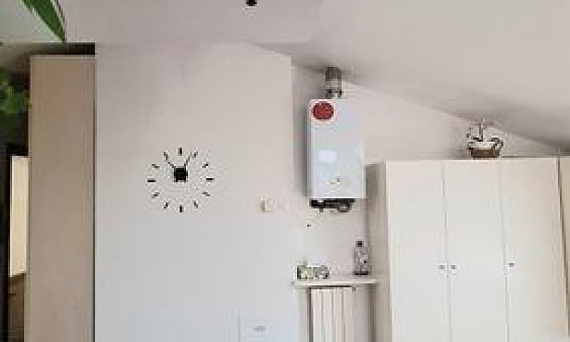 Bilocale Viale Risor...