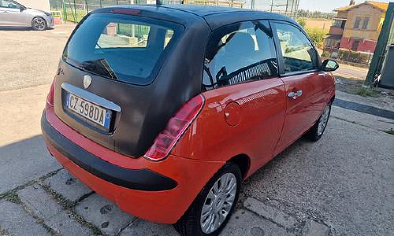 Lancia Ypsilon 1.2 B...