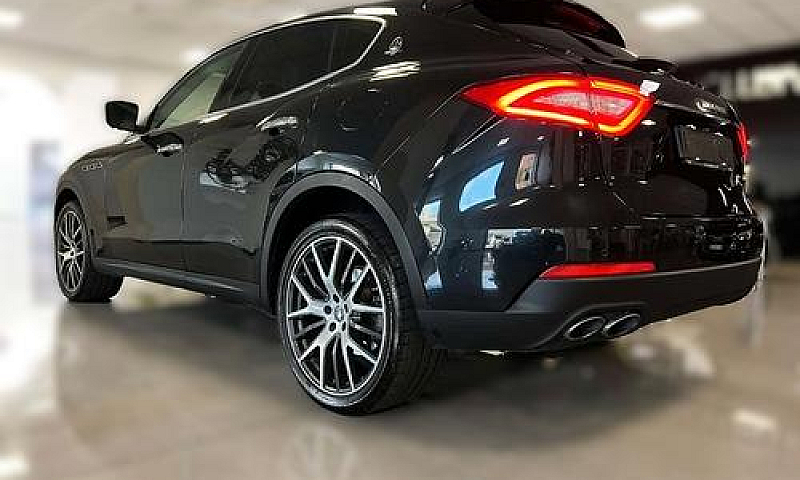 Maserati Levante - 2...