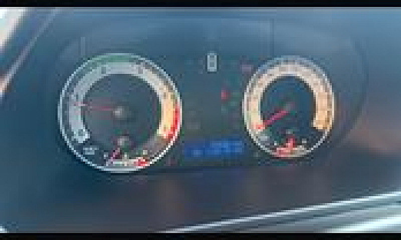 Auto Tata Aria...