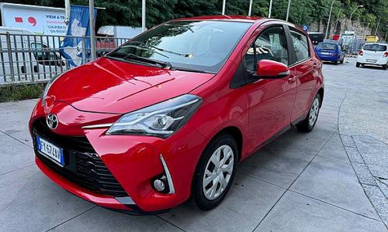 Toyota Yaris 1.0 Neo...