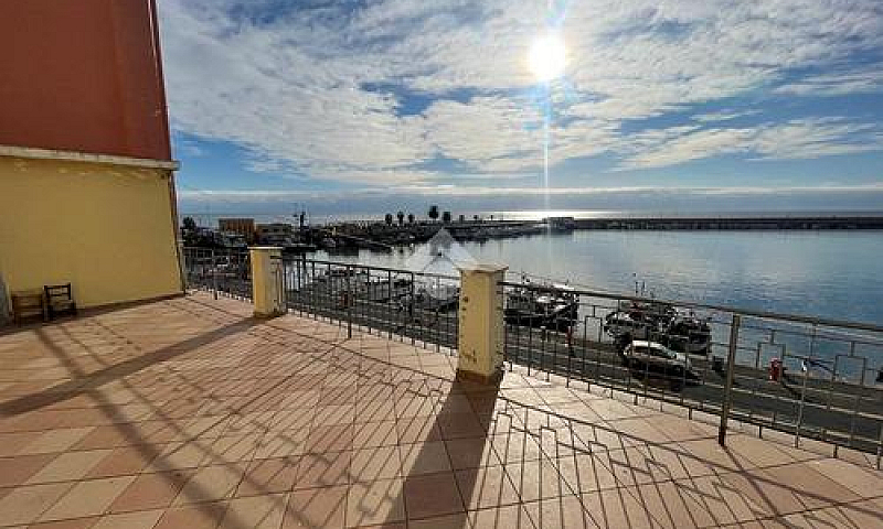 6 Locali A Imperia...