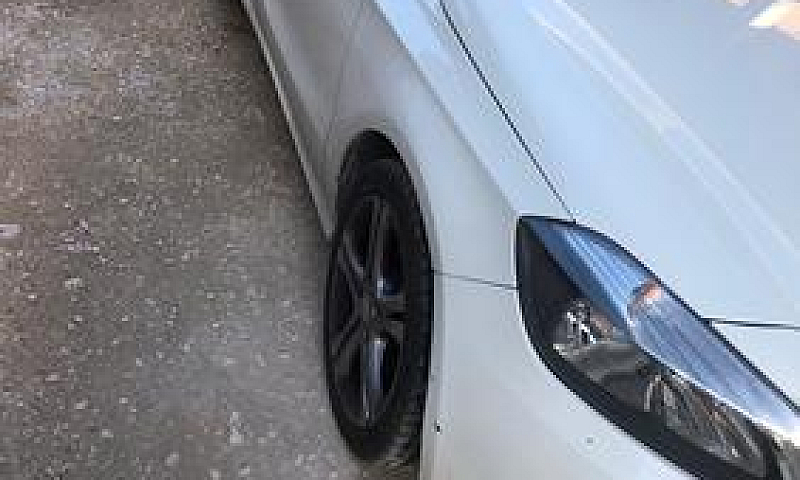 Mercedes Altro Model...