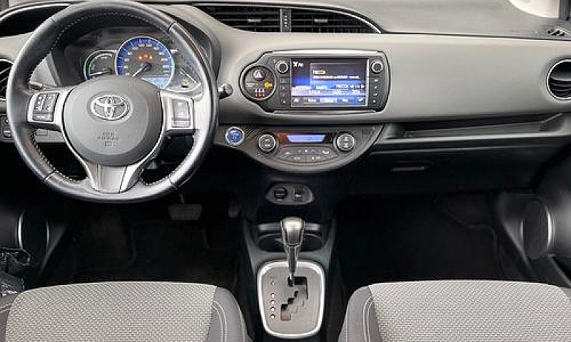 Toyota Yaris 1.5 Hyb...
