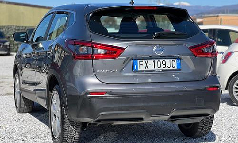 Nissan Qashqai 1.5 D...