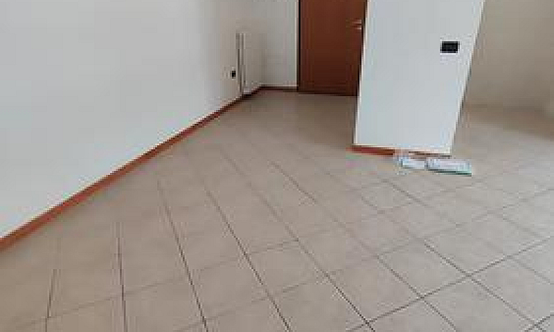 Appartamento Comodo ...