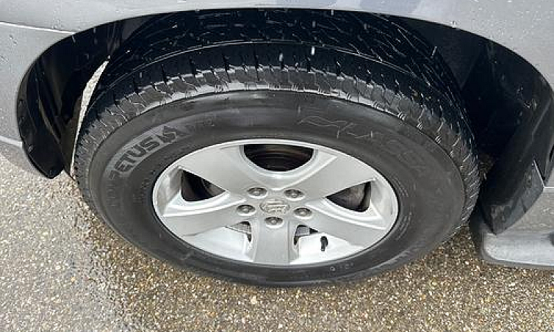 Suzuki Grand Vitara ...