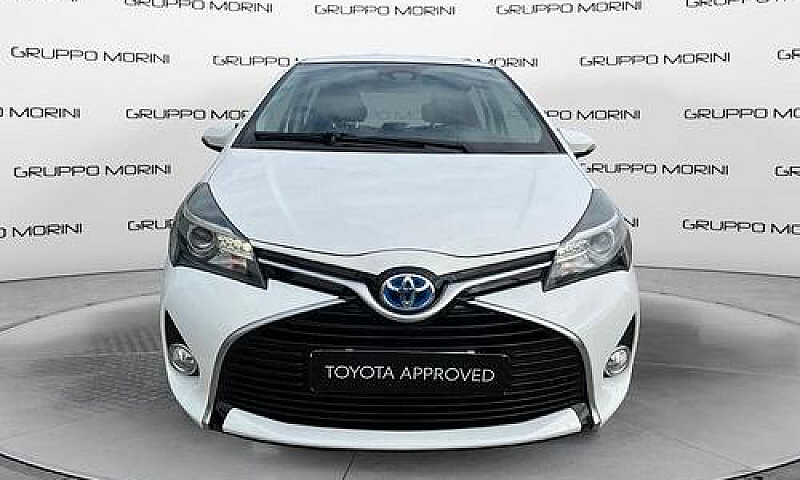 Toyota Yaris 1.5 Hyb...