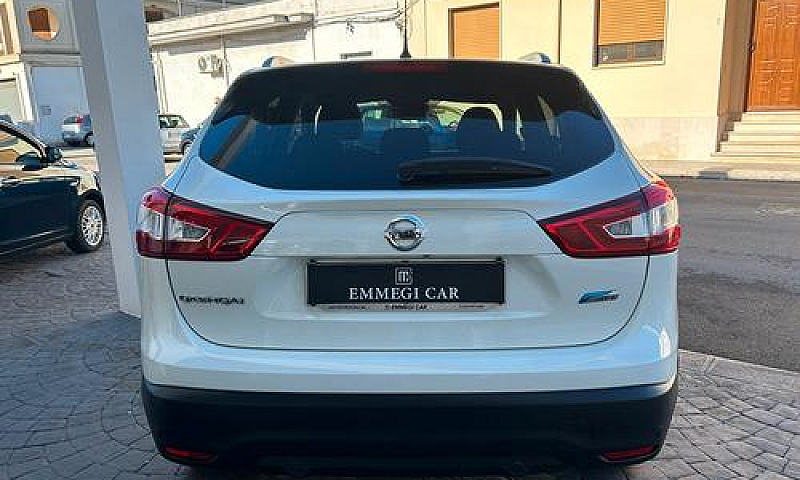 Nissan Qashqai 1.5 D...