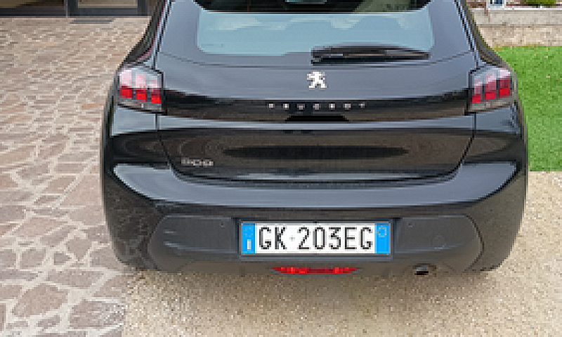 Peugeot 208 A Benzin...