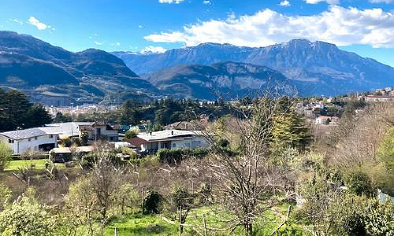 Villa In Primissima ...