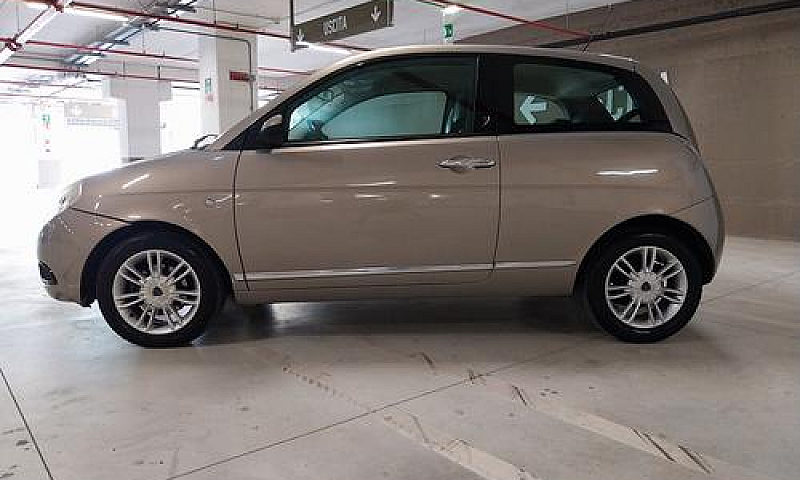 Lancia Ypsilon 1.3 M...