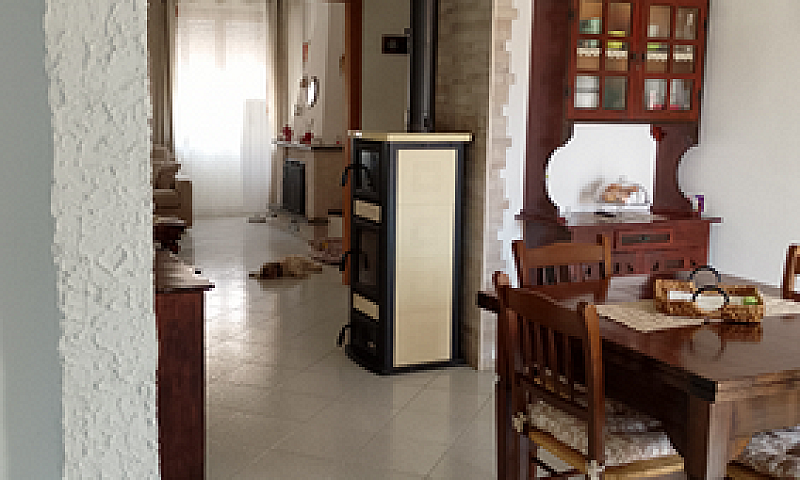 Immobile Situato A S...