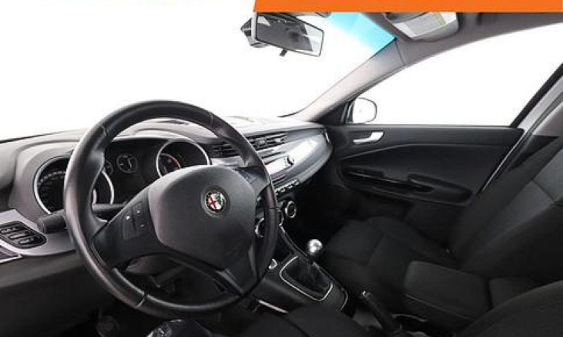 Alfa Romeo Giulietta...