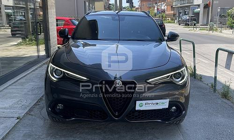 Alfa Romeo Stelvio 2...