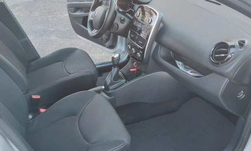 !!Renault Clio 75 Cv...