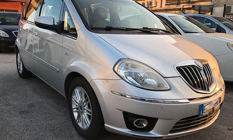 Lancia Musa 1.3 Mjt ...