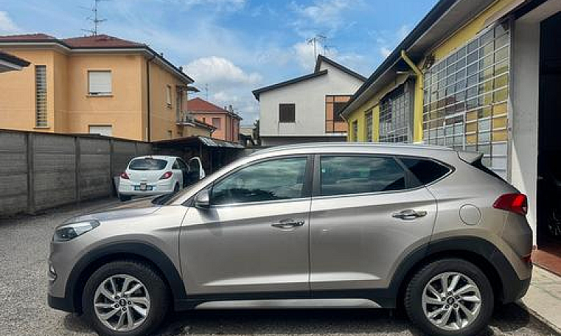 Hyundai Tucson...