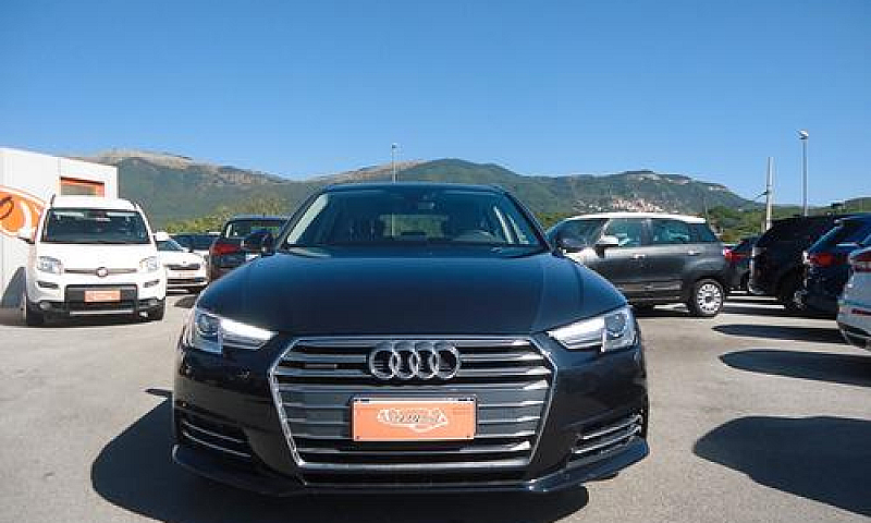 Audi A4 Avant 40 2.0...