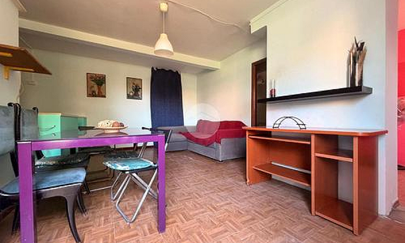 2 Locali A Roma...