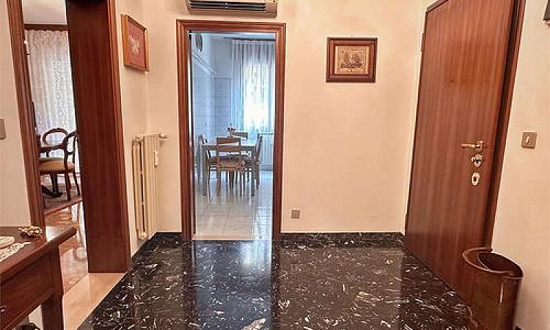 Trilocale A Venezia...
