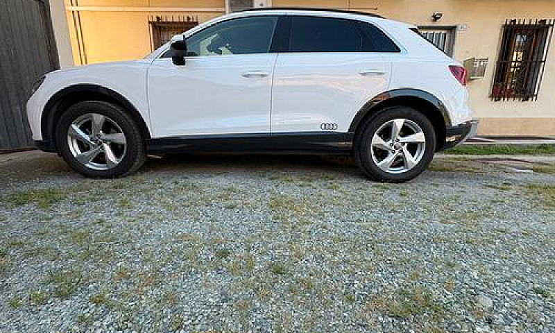 Audi Q3 2019...