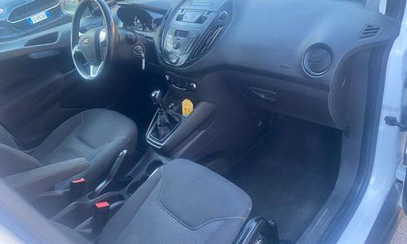 Ford Transit Courier...