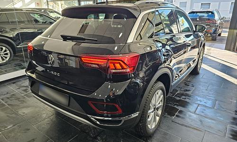Volkswagen T-Roc 2.0...
