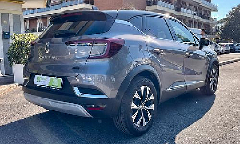 Renault Captur Full ...