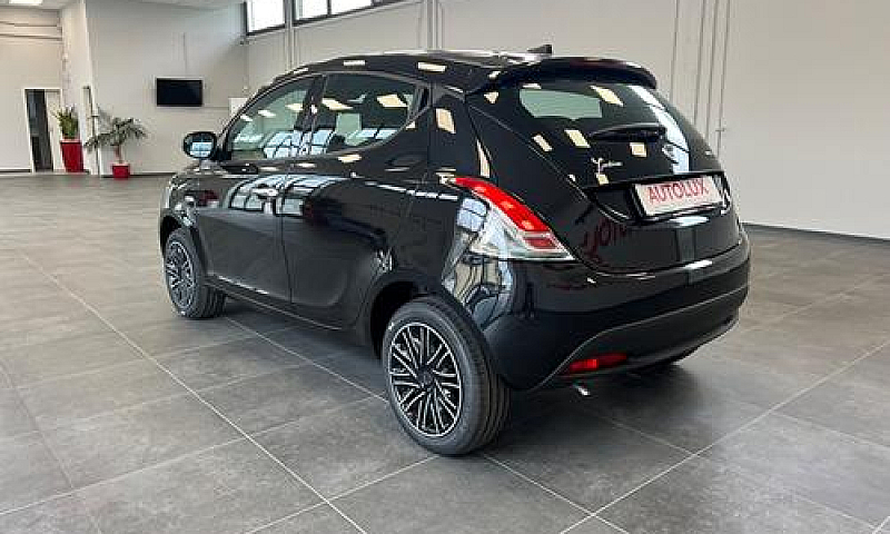Lancia Ypsilon 1.0 F...