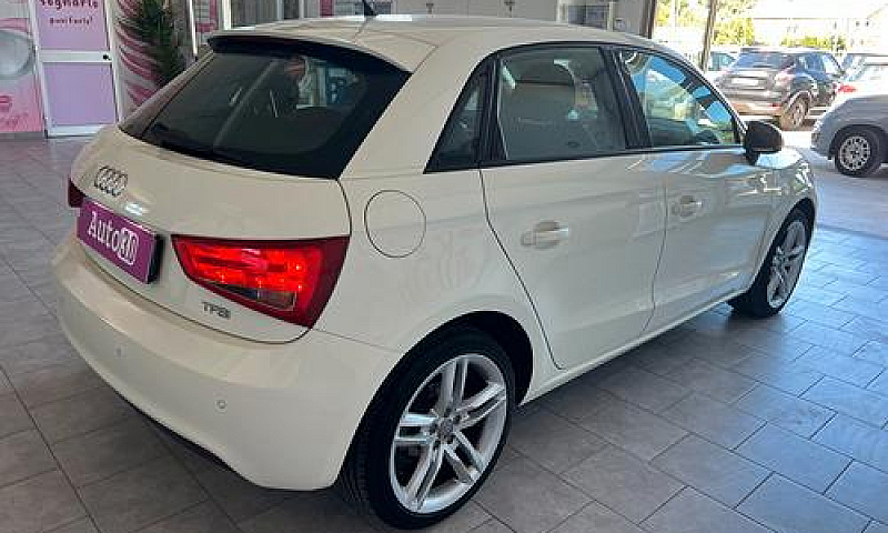 Audi A1 1.2 Tfsi Att...