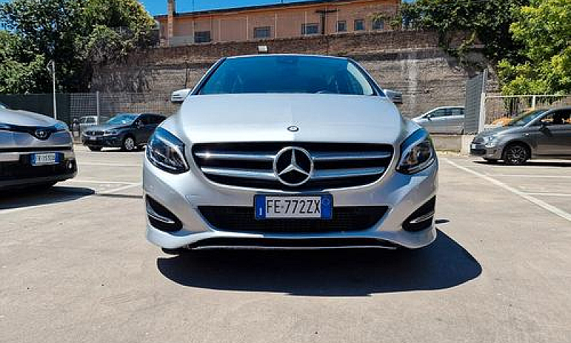 Mercedes-Benz B 180 ...