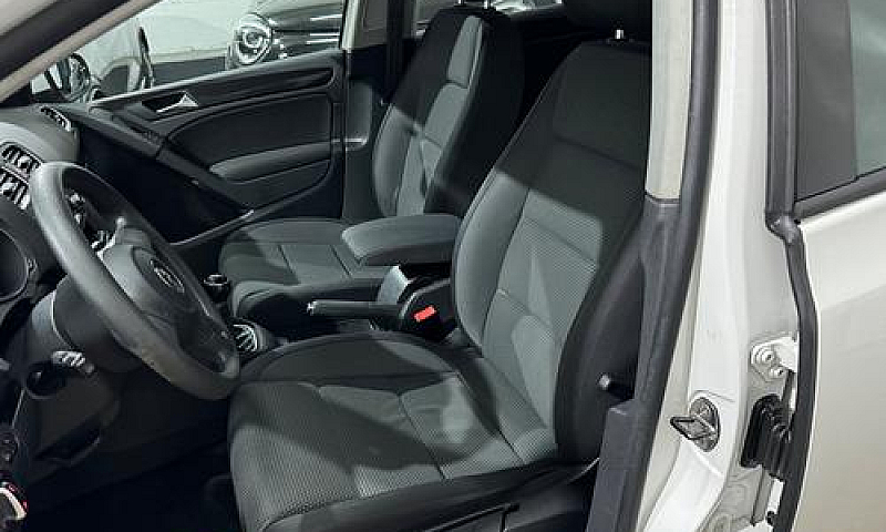 Volkswagen Golf 1.6 ...