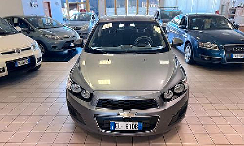 Chevrolet Aveo 1.2 8...