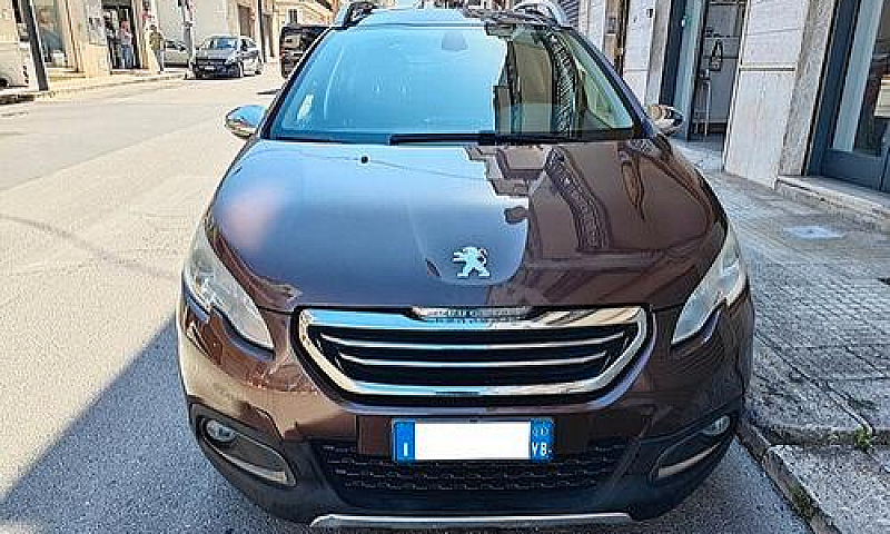 Peugeot 2008 1.6 E-H...